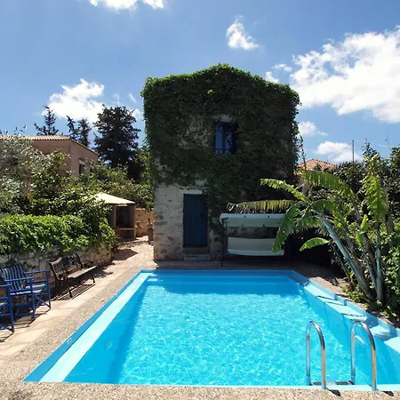 Vila Sofas Pirgos Psilonerou
