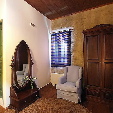 Villa Sofas Pirgos Psilonerou